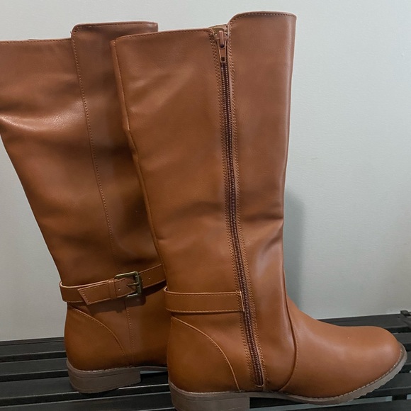 BNWOT Size 7 youth brown knee high boots - Picture 4 of 4